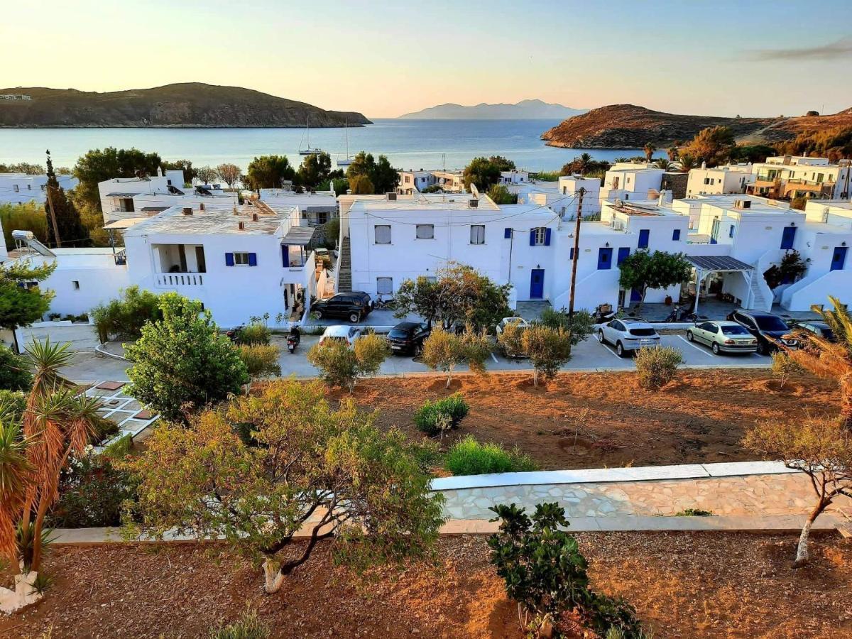 Medusa Accommodation Livadakia Exterior photo